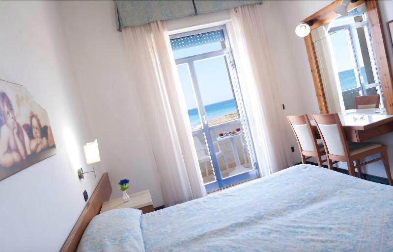 Hotel Blu Porto Cesareo Bagian luar foto