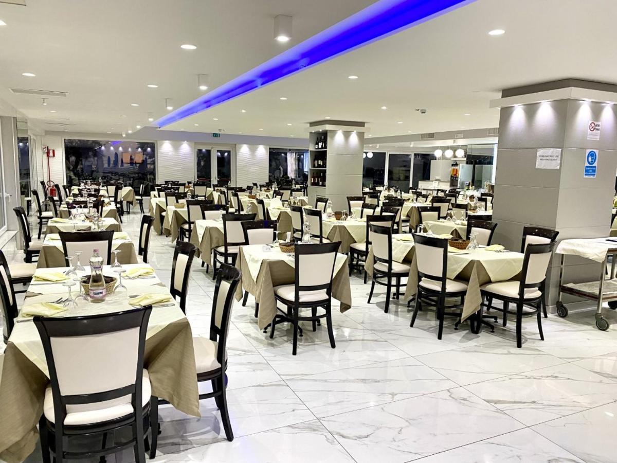 Hotel Blu Porto Cesareo Bagian luar foto
