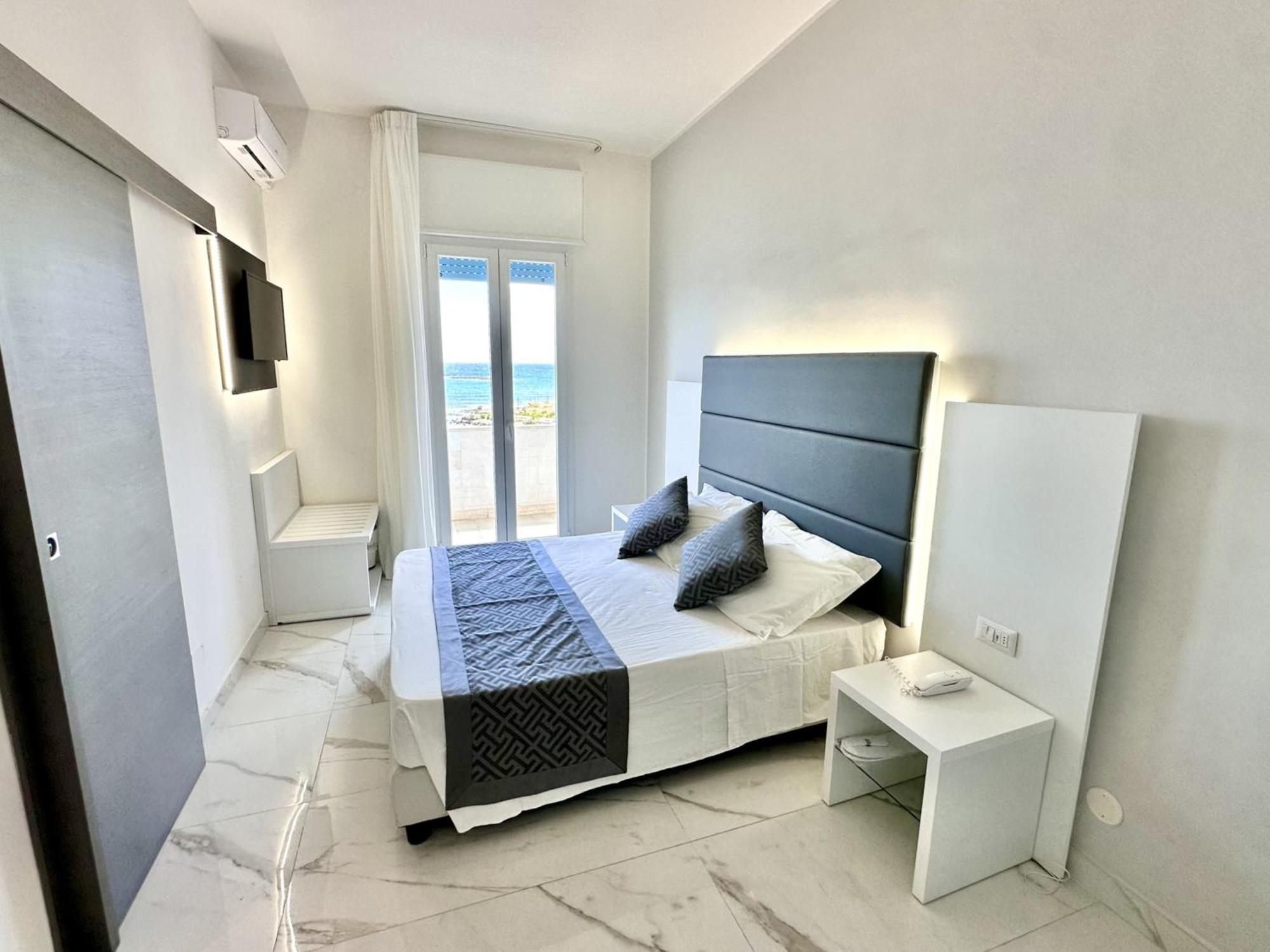 Hotel Blu Porto Cesareo Bagian luar foto