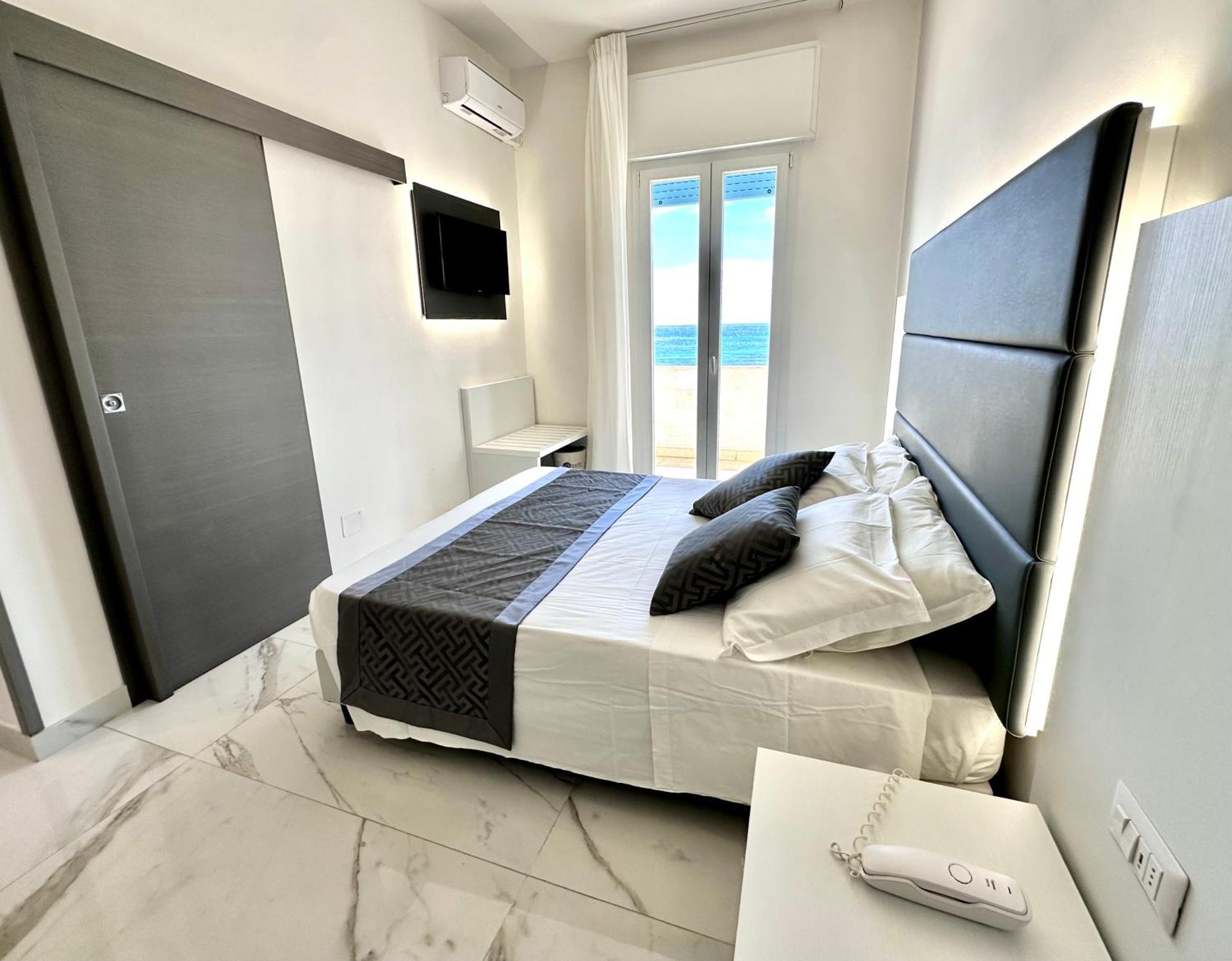 Hotel Blu Porto Cesareo Bagian luar foto