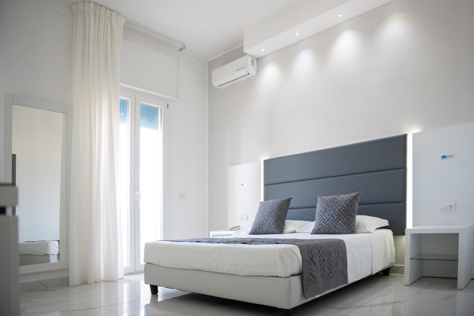 Hotel Blu Porto Cesareo Bagian luar foto