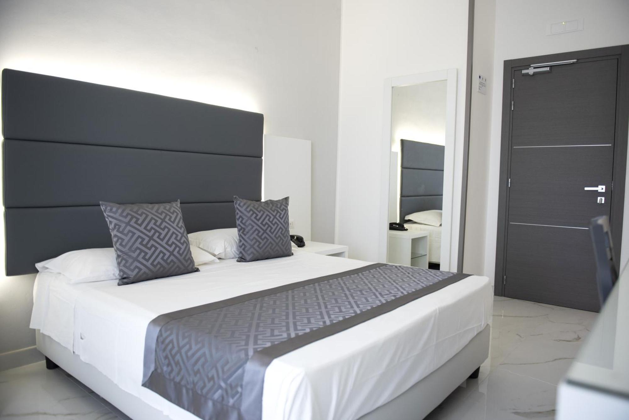Hotel Blu Porto Cesareo Bagian luar foto
