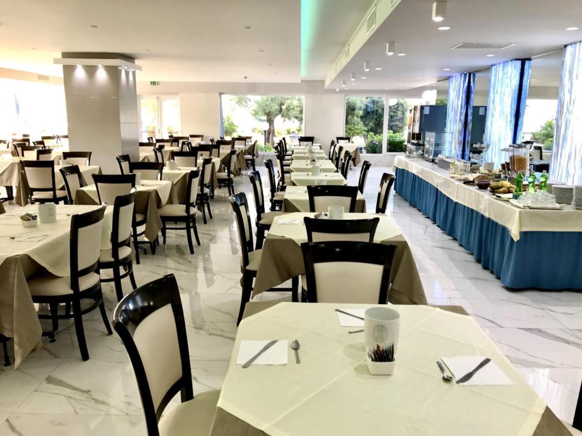 Hotel Blu Porto Cesareo Bagian luar foto